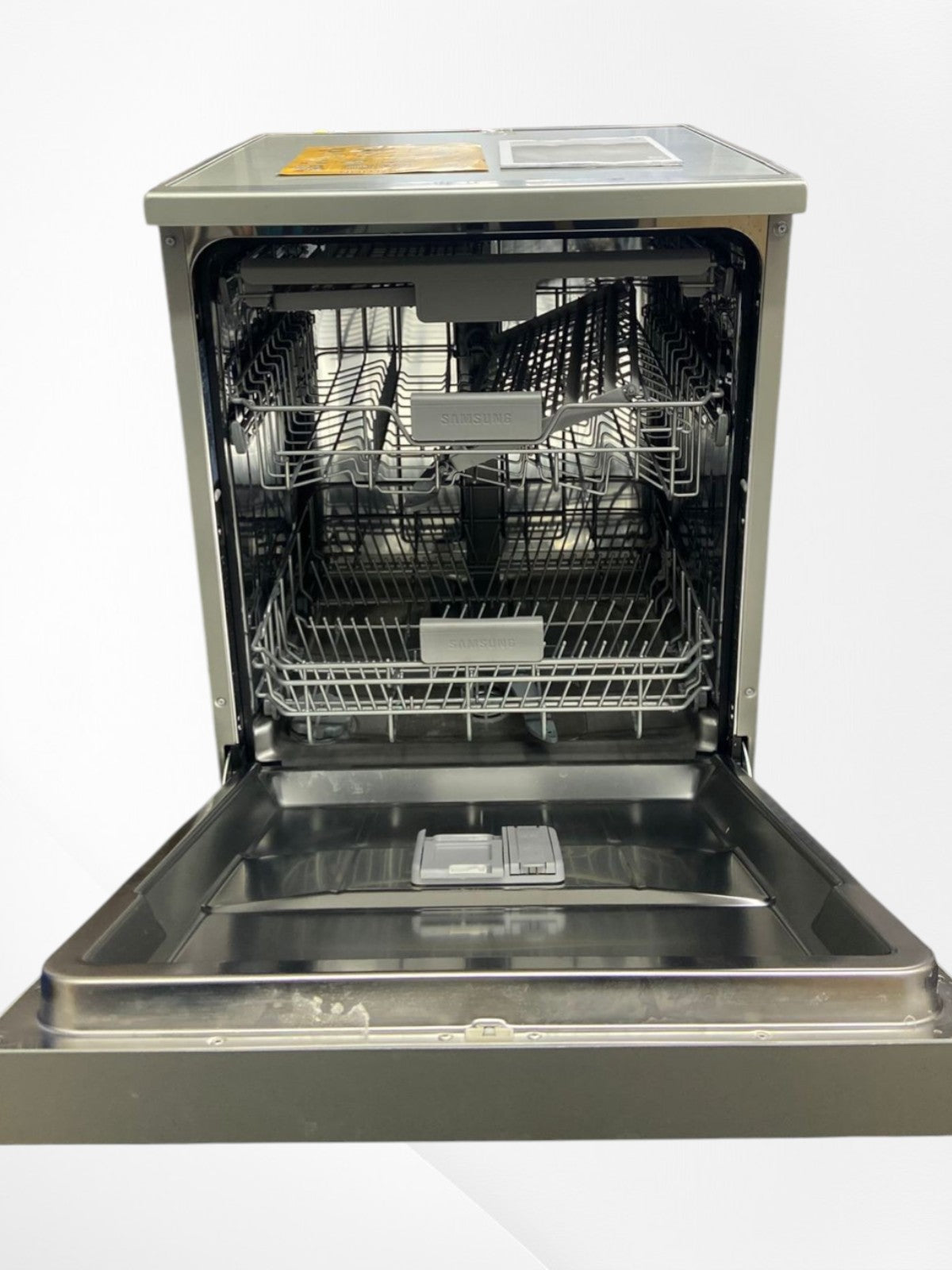 Pre-own SAMSUNG 14 Place Setting Dishwasher