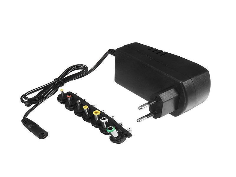 UNIVERSAL 3V To 12V 12Watts Charger